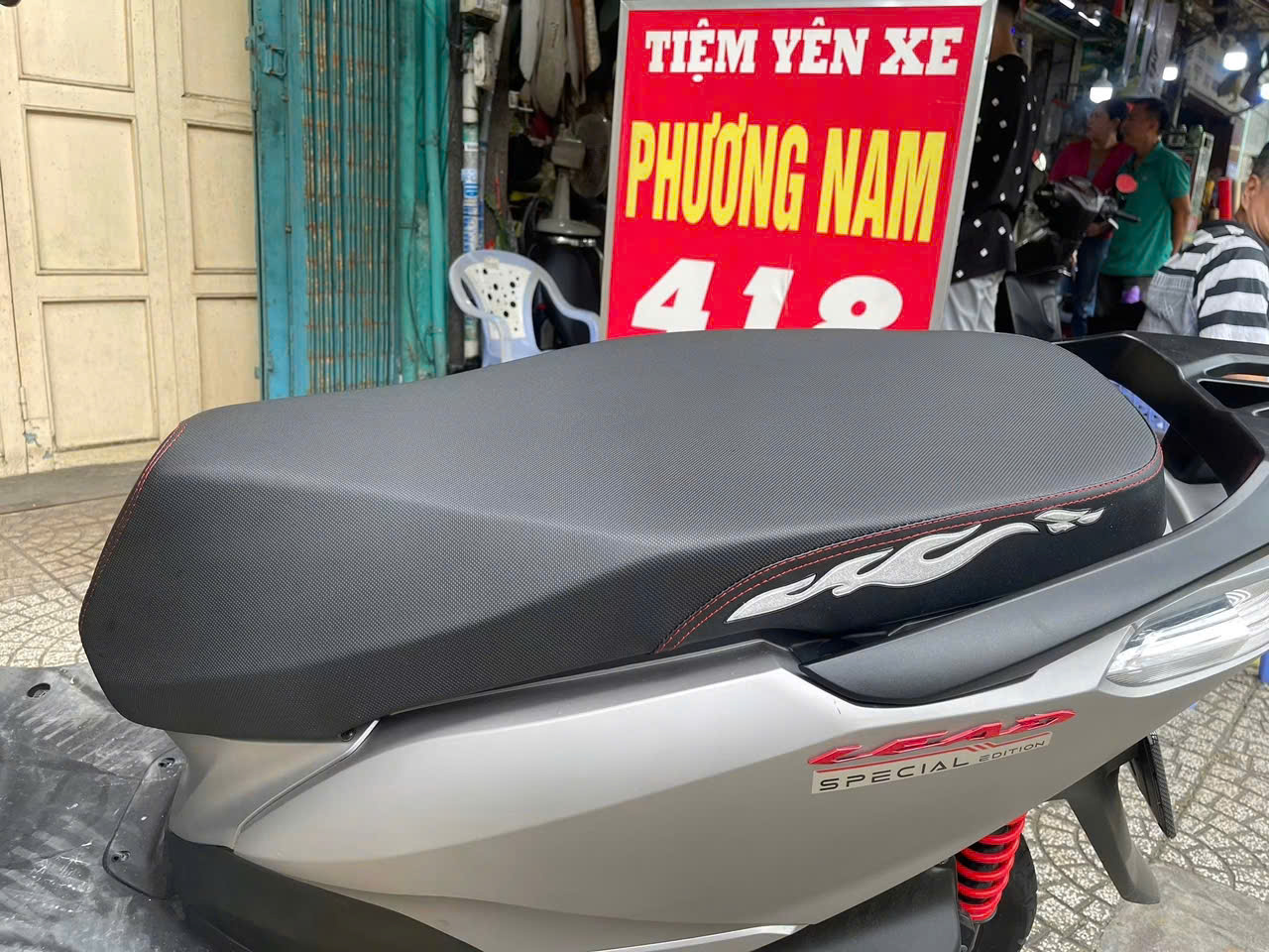 Y&Ecirc;N XE LEAD